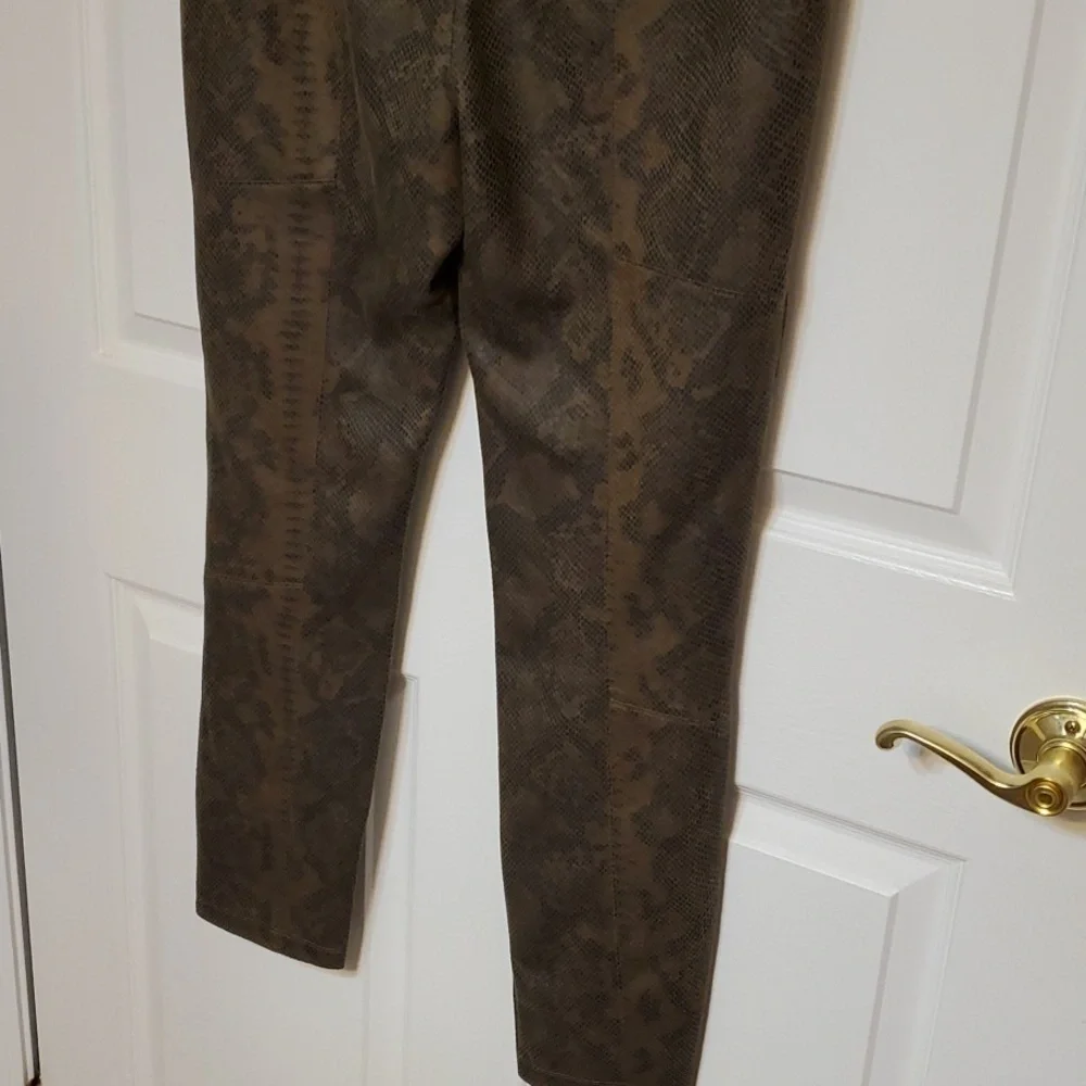 Philosophy olive brown faux leather snakeskin print leggings NWT